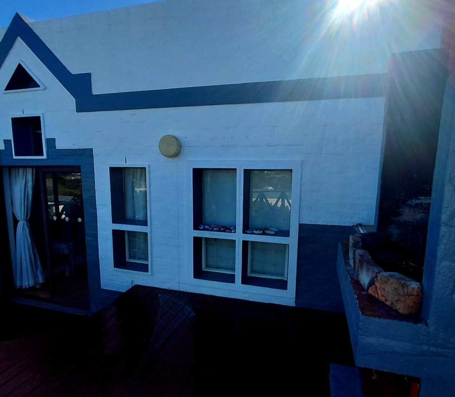 3 Bedroom Property for Sale in Stilbaai Wes Western Cape